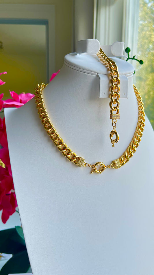 Chain Set Necklace