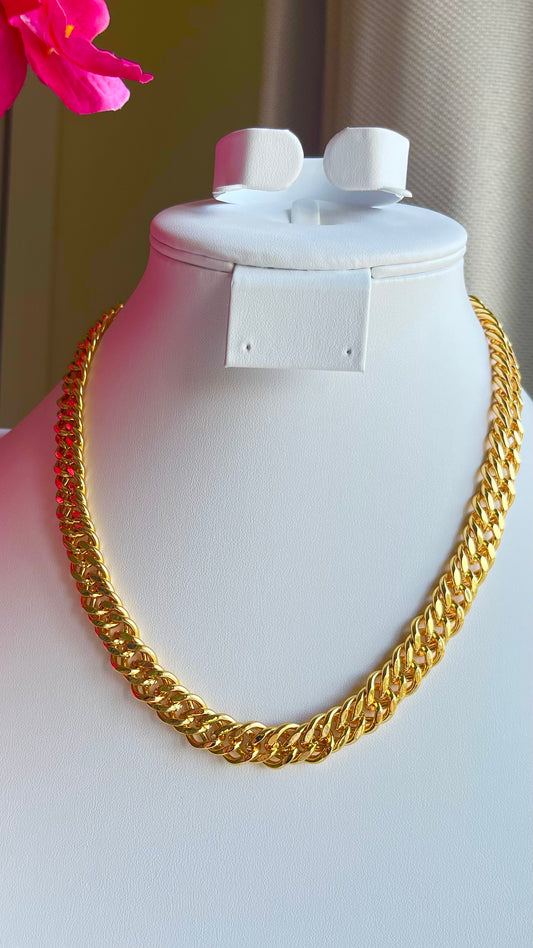 Chain Set Necklace