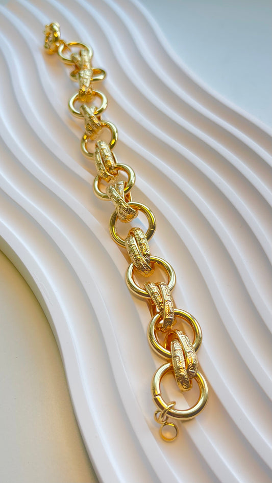 Bracelet- Knot Rings