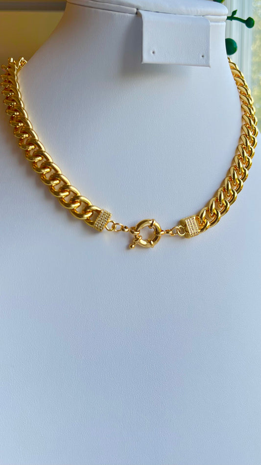 Chain Set Necklace