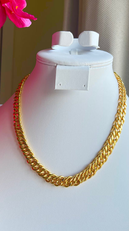 Chain Set Necklace