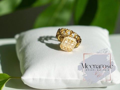 Zircon Chain Ring