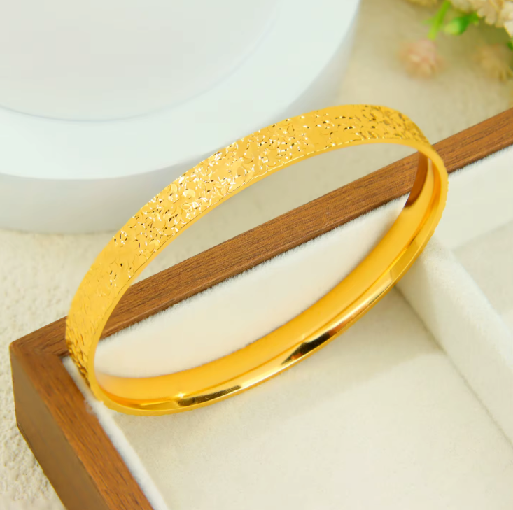 Stylish Fashion Bangle