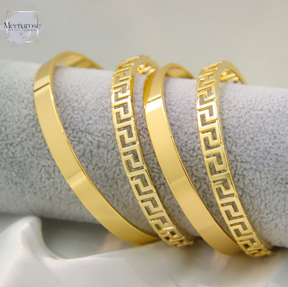 Openwork Set of Bangles