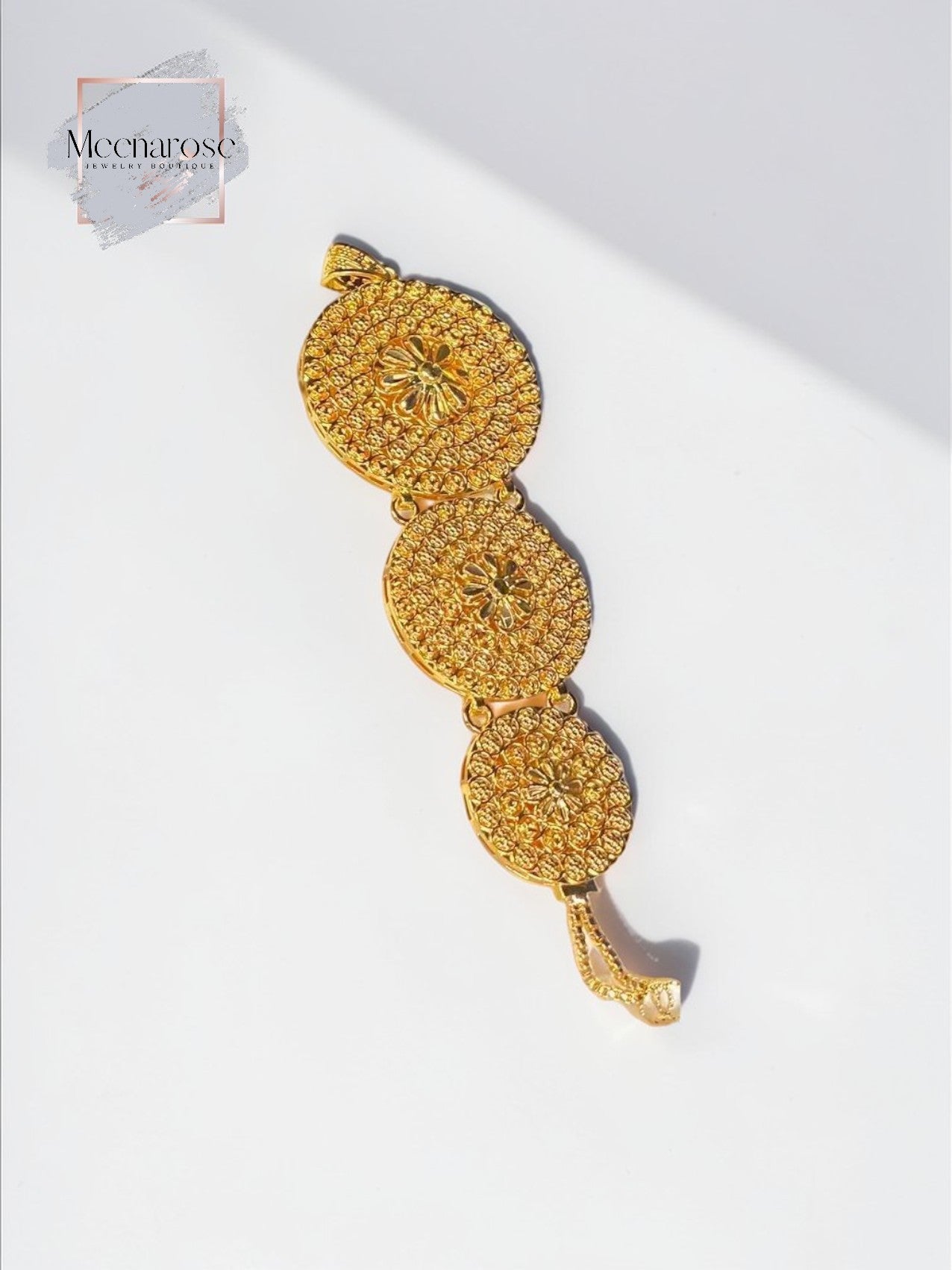Drape Rounded Pendant  with Chain